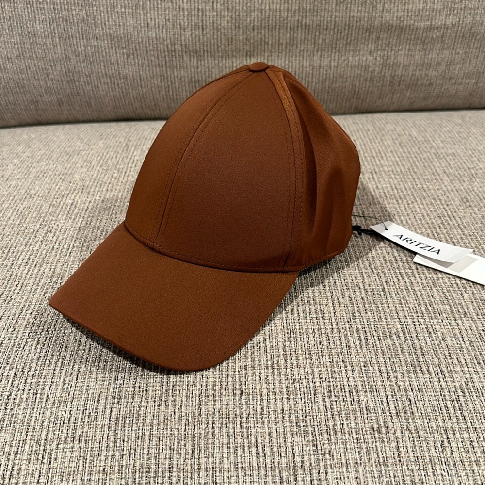 Aritzia Baseball Hat NWT